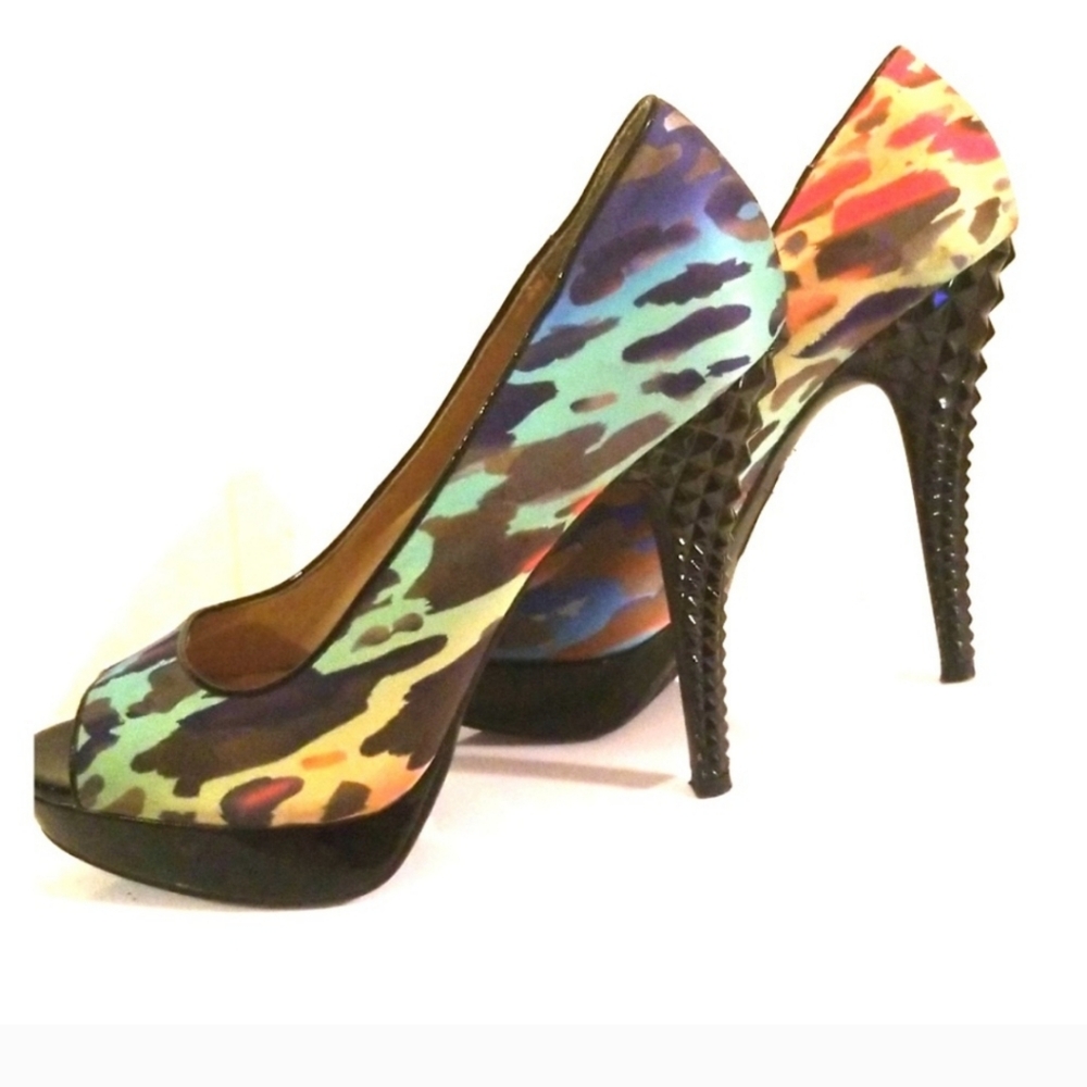 9 & Co Heels Multi color heel